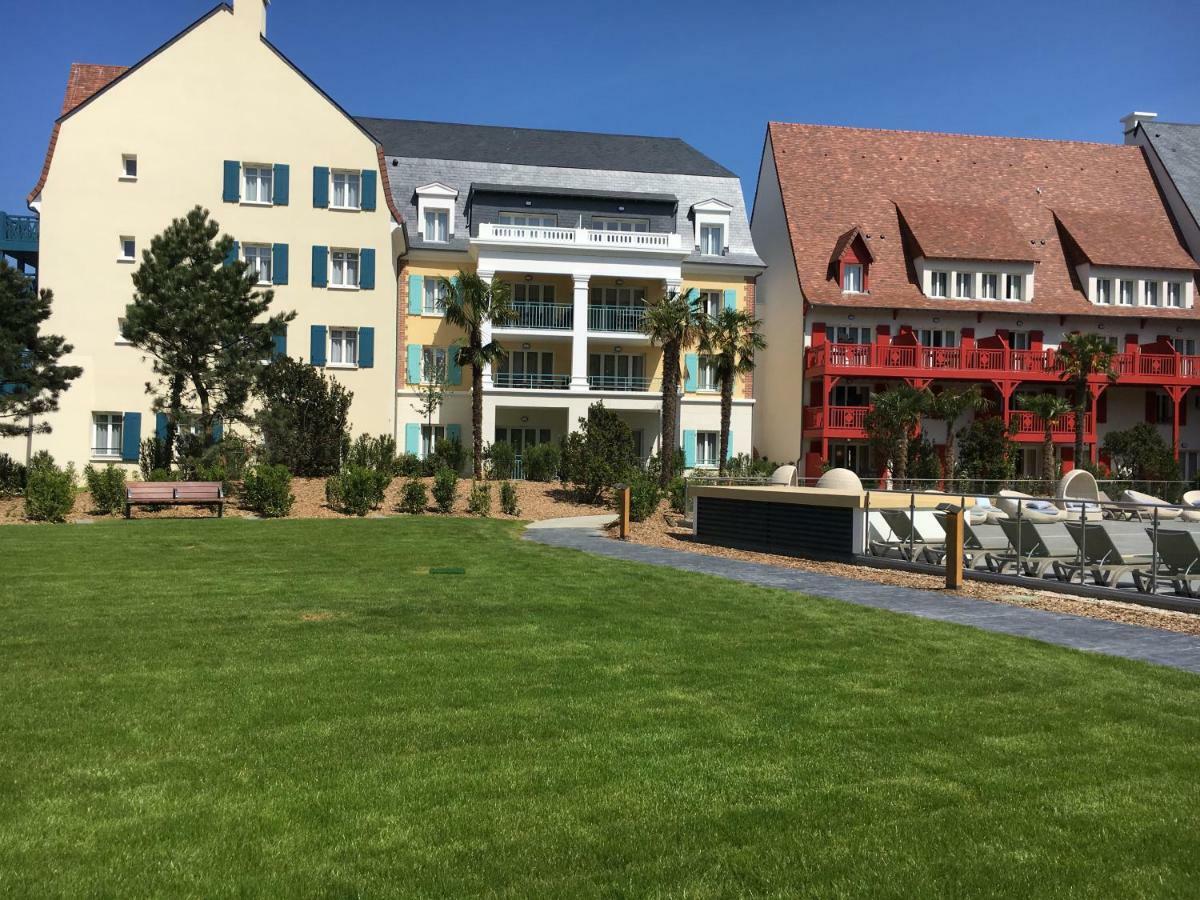 Cyrille Et Vacances Presqu'Ile De La Touques Deauville Exterior photo